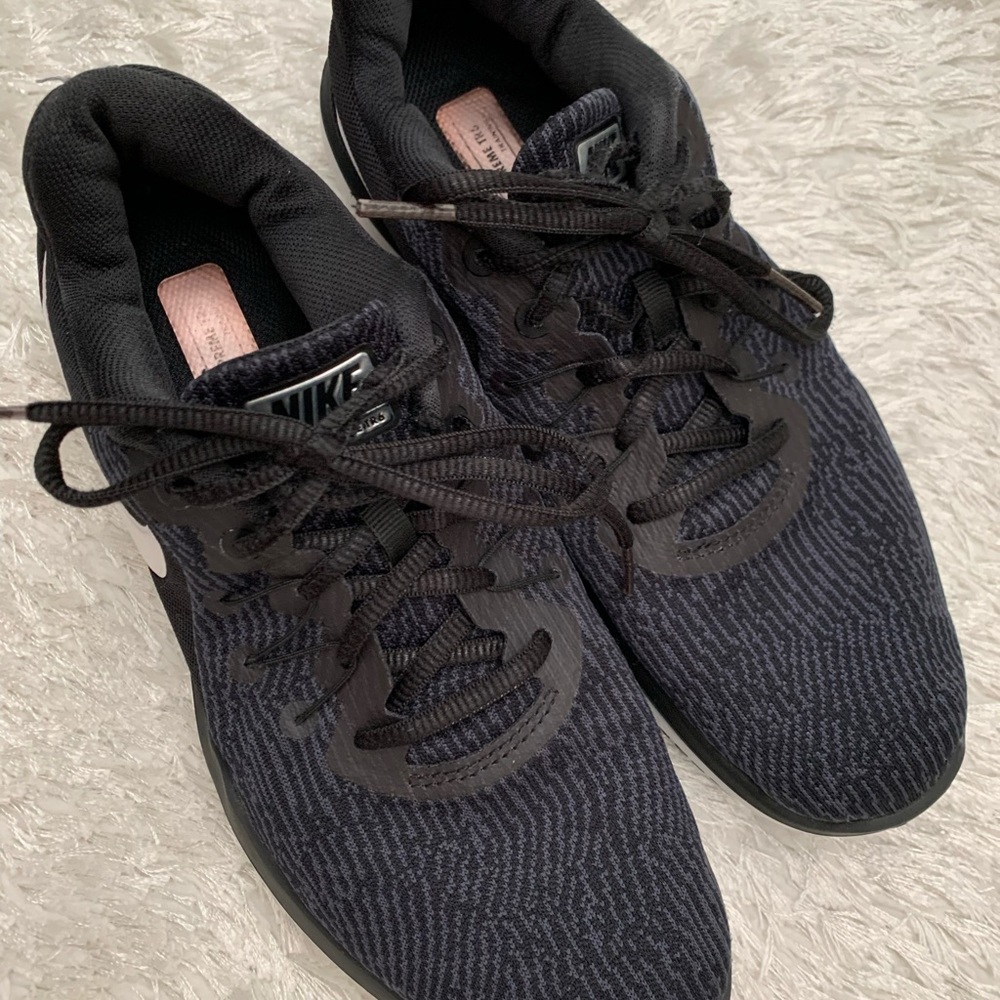 Nike flex supreme TR size 8.5 black